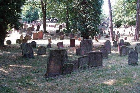 Worms cemetery